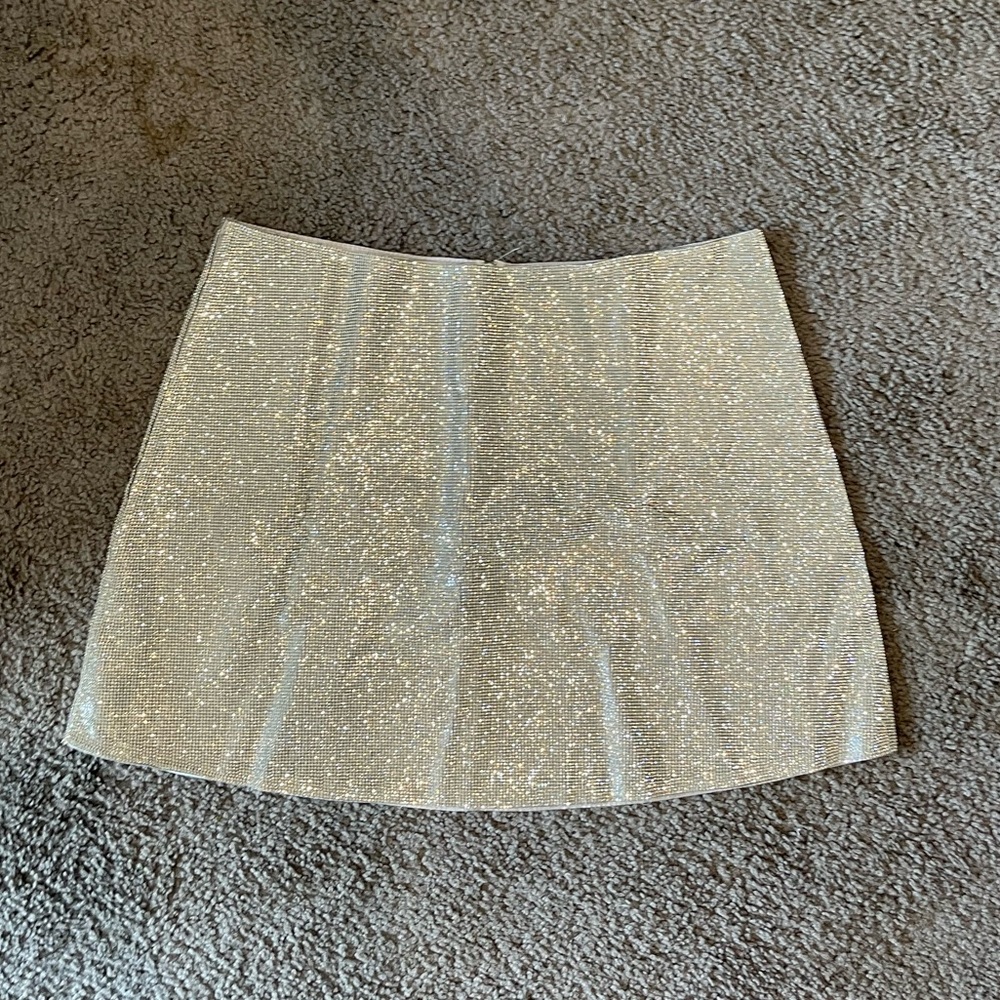 White Fox silver skirt, size medium/large